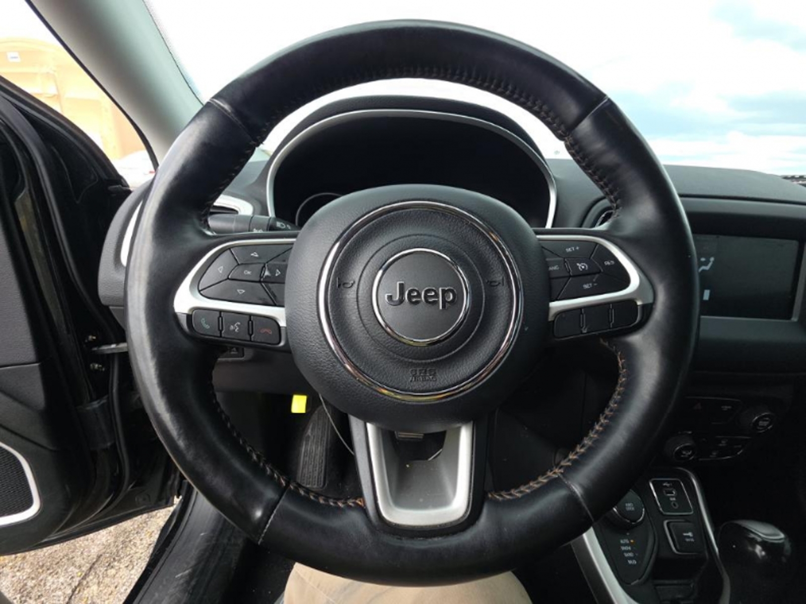 2019 Jeep Compass Latitude 4x4, 39863, Photo