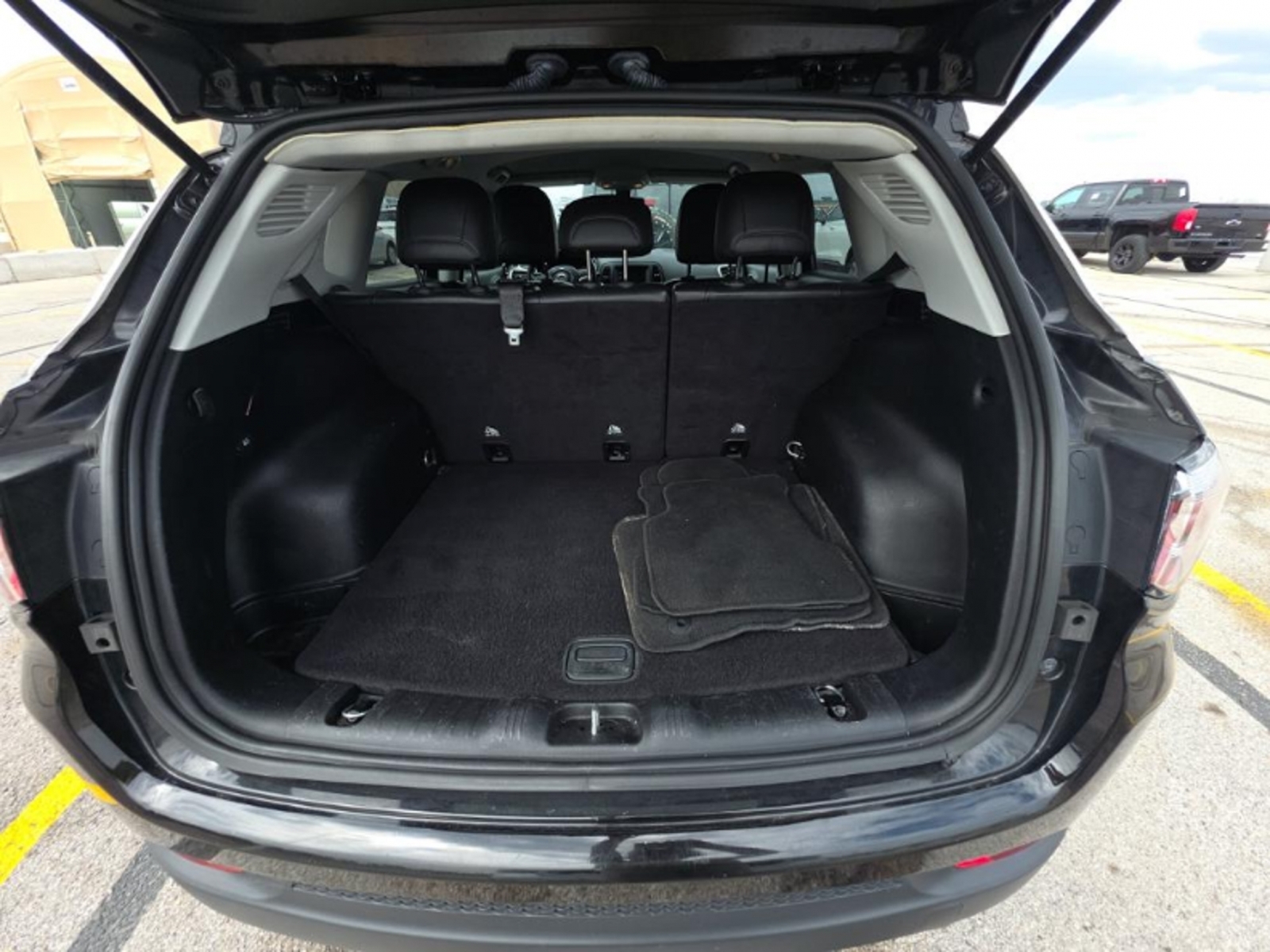 2019 Jeep Compass Latitude 4x4, 39863, Photo