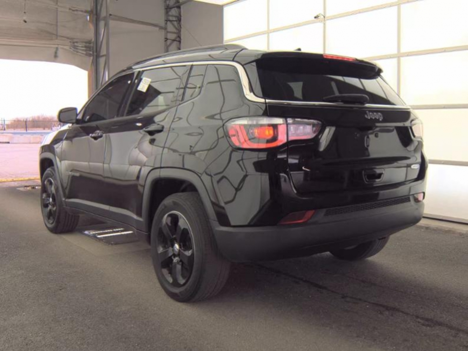 2019 Jeep Compass Latitude 4x4, 39863, Photo