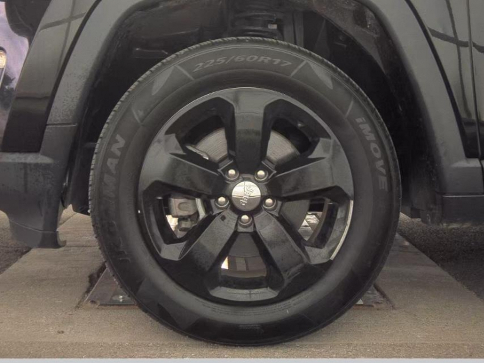 2019 Jeep Compass Latitude 4x4, 39863, Photo