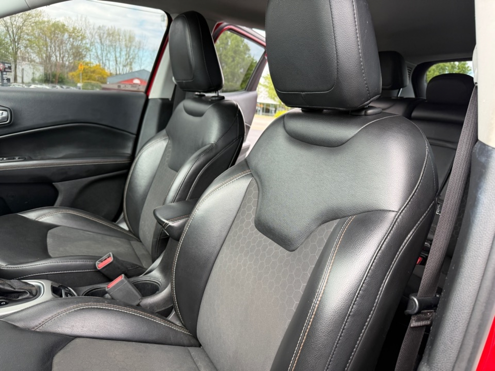 2019 Jeep Compass Latitude 4x4, 39864, Photo