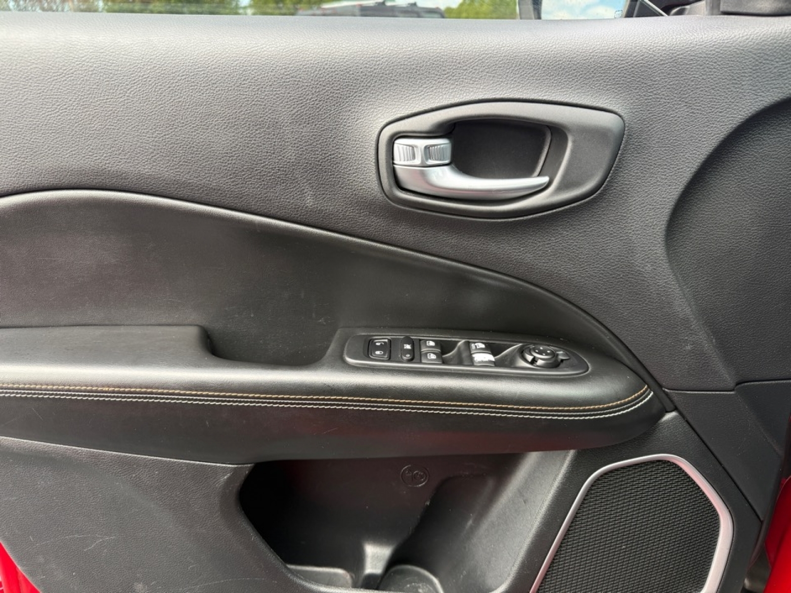 2019 Jeep Compass Latitude 4x4, 39864, Photo