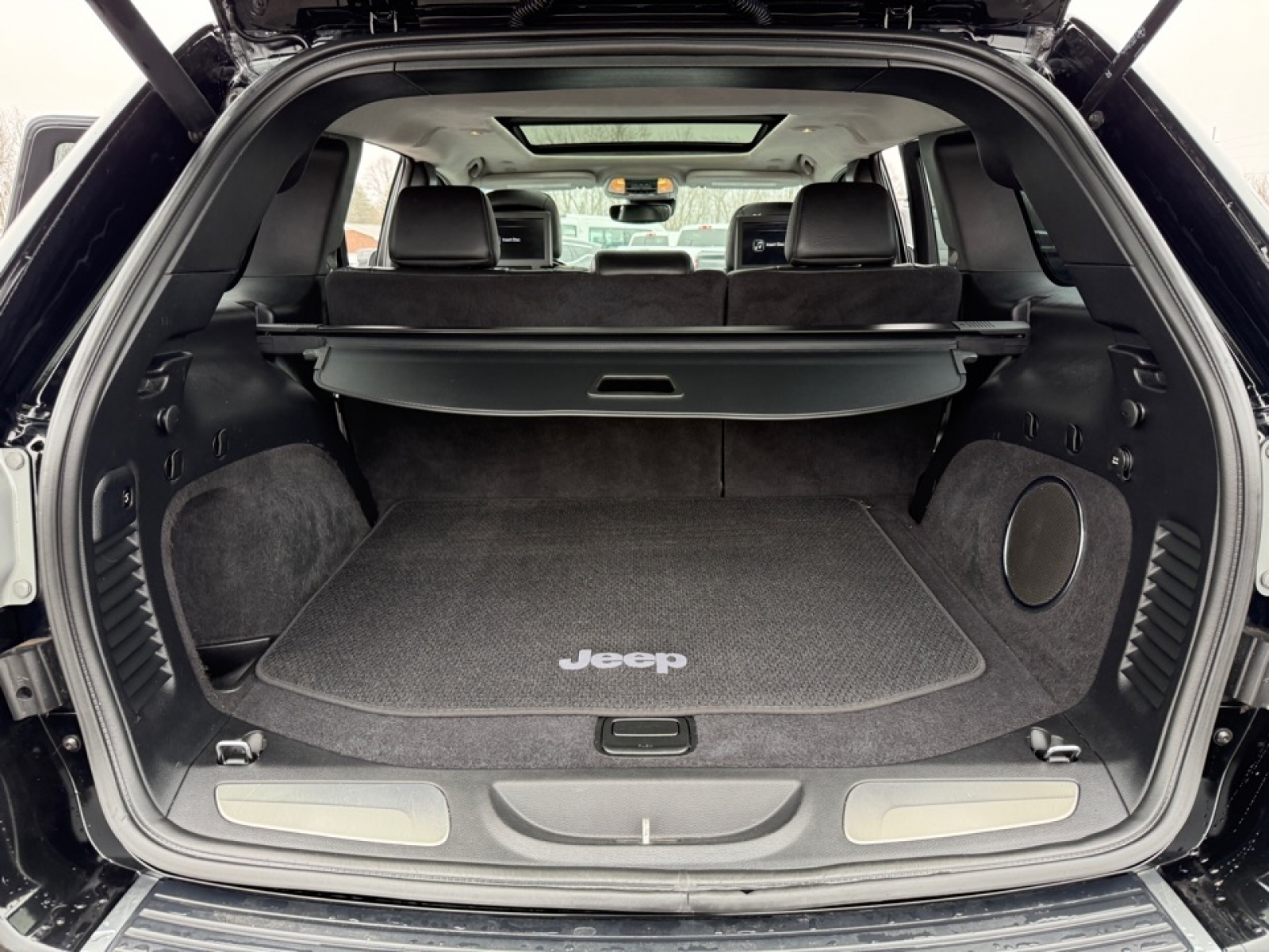 2019 Jeep Grand Cherokee Summit, 39557, Photo