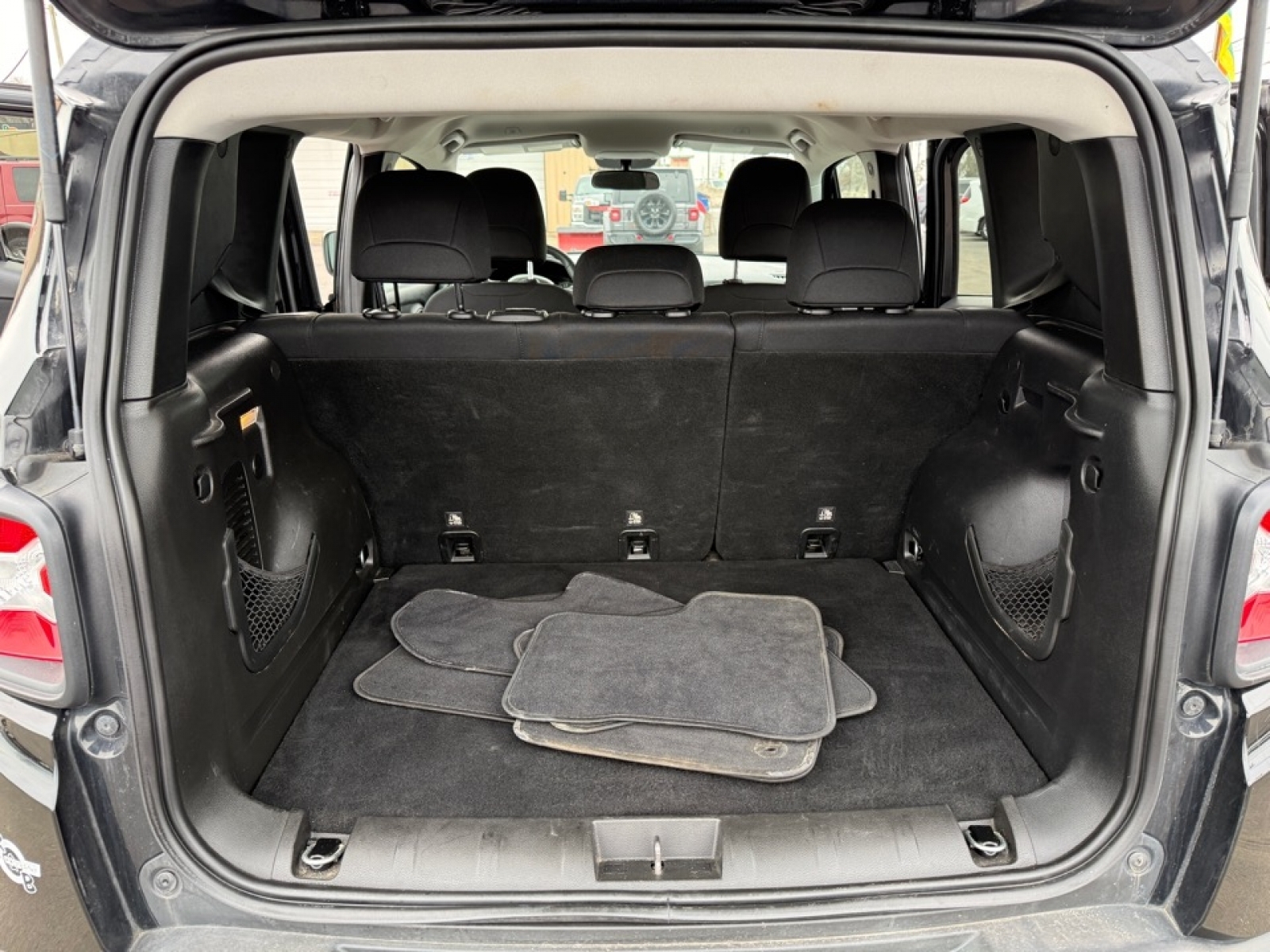 2019 Jeep Renegade Sport 4x4, 39527, Photo