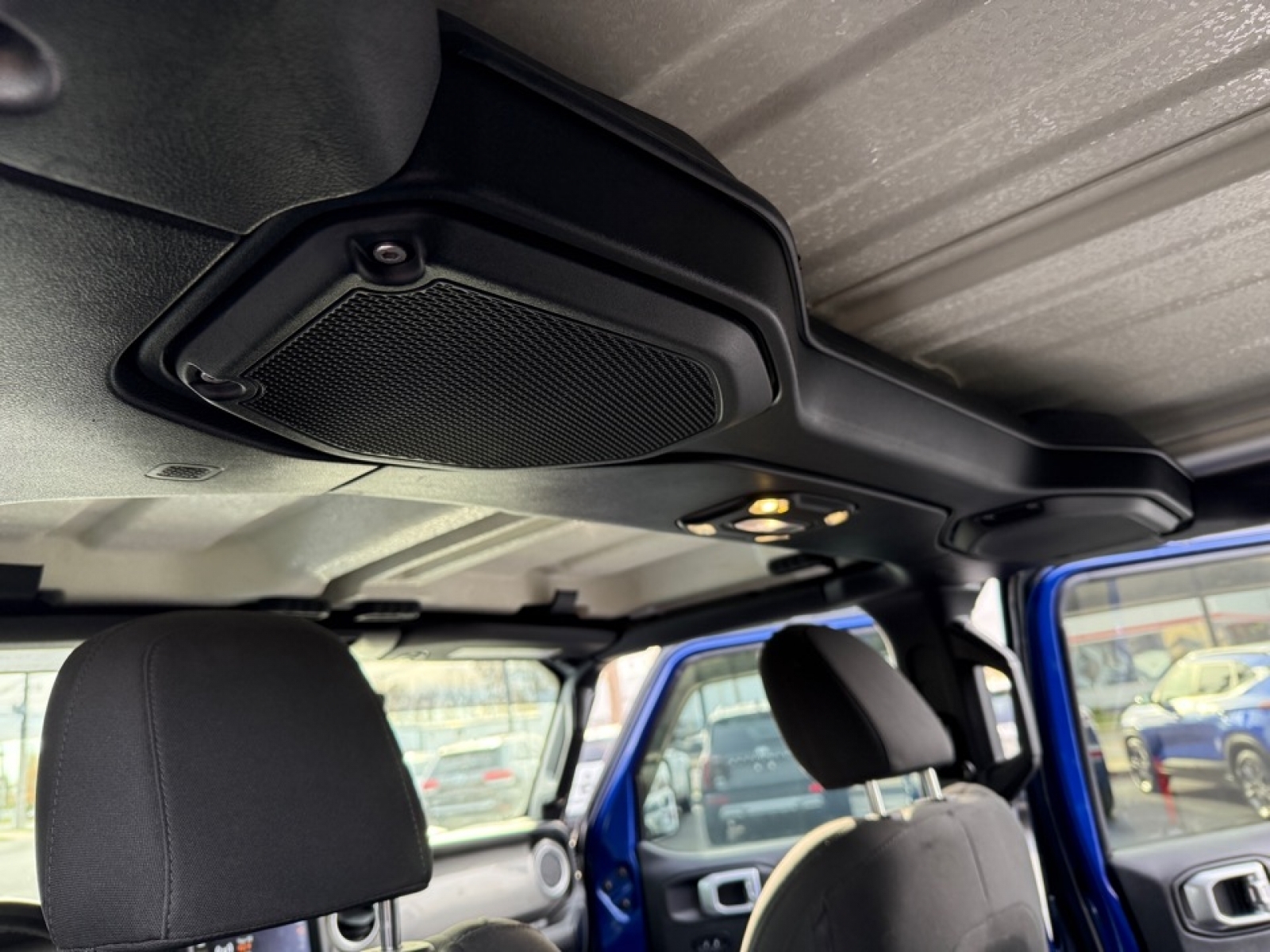 2019 Jeep Wrangler Unlimited Sahara, 37890X, Photo