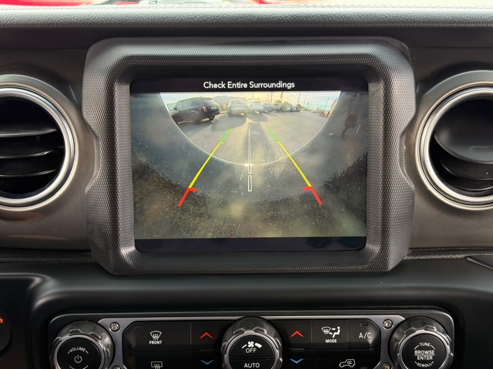 2019 Jeep Wrangler Unlimited Sahara, 37890X, Photo