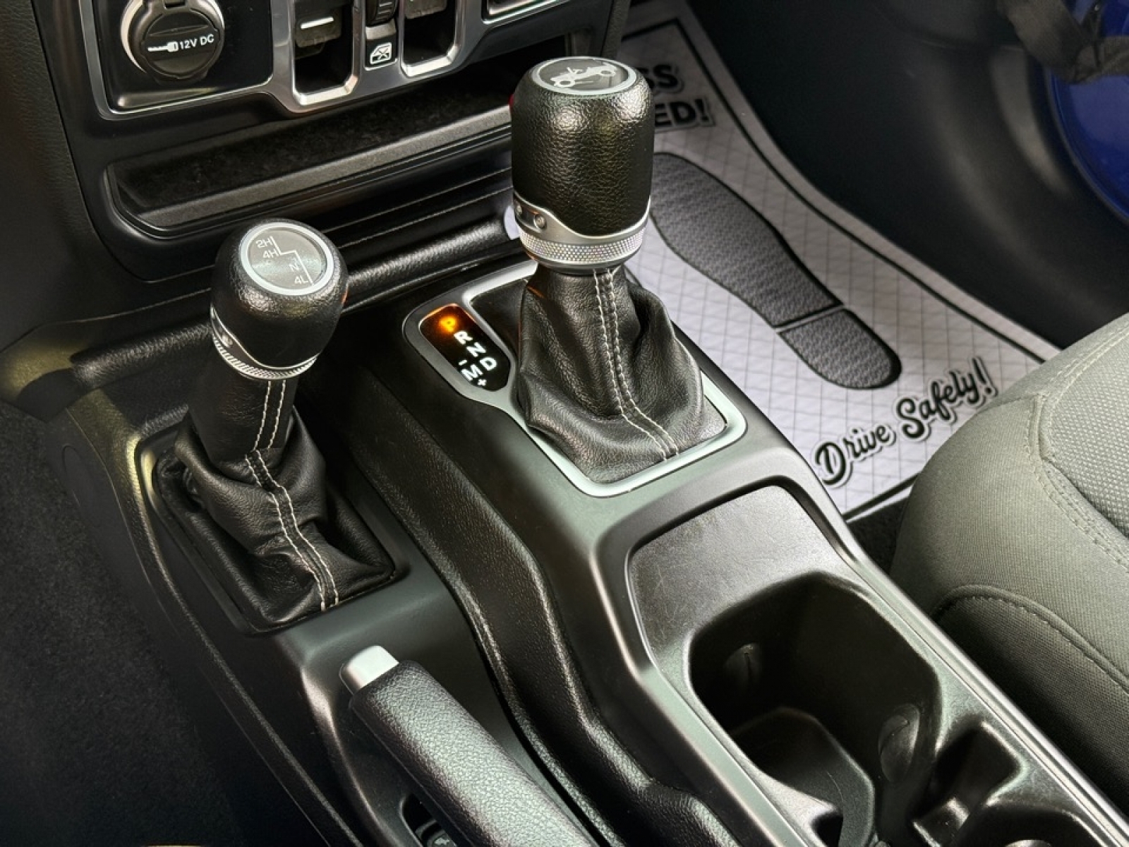 2019 Jeep Wrangler Unlimited Sahara, 37890X, Photo