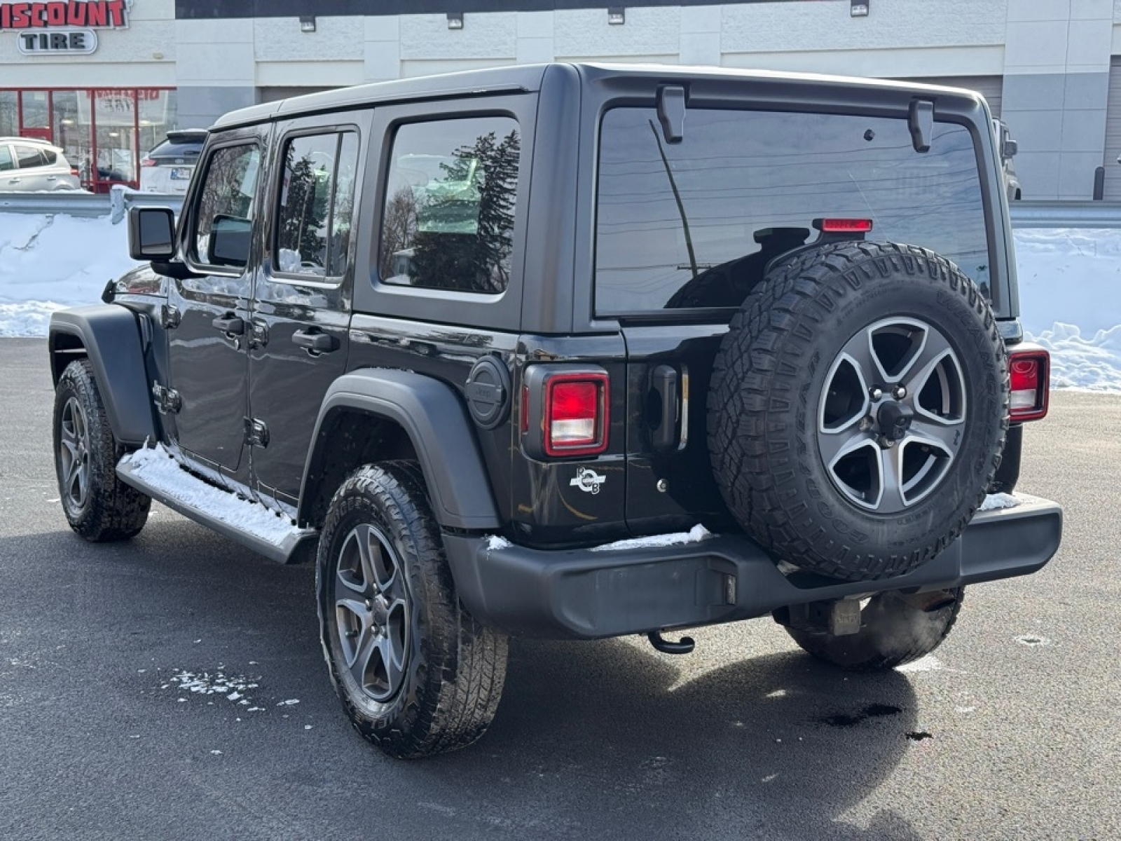 2019 Jeep Wrangler Unlimited Sport, 39231, Photo