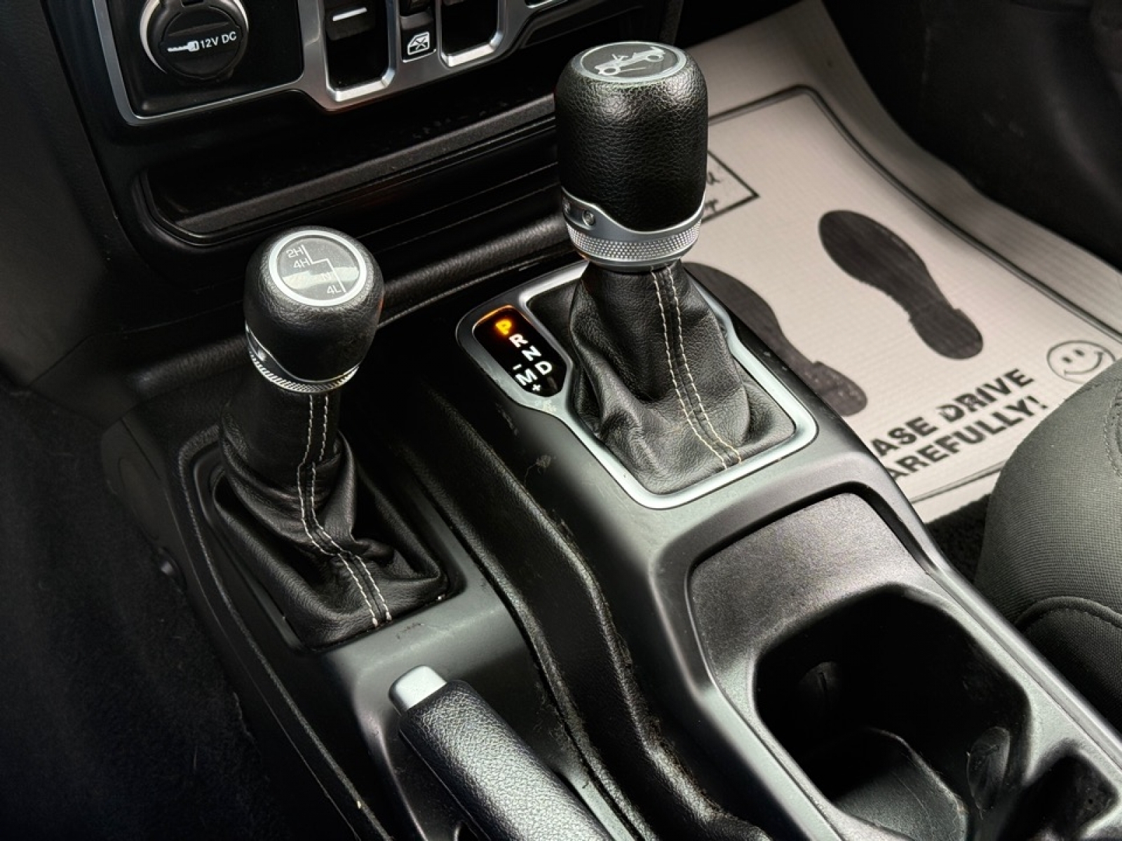 2019 Jeep Wrangler Unlimited Sahara 4x4, 39373, Photo