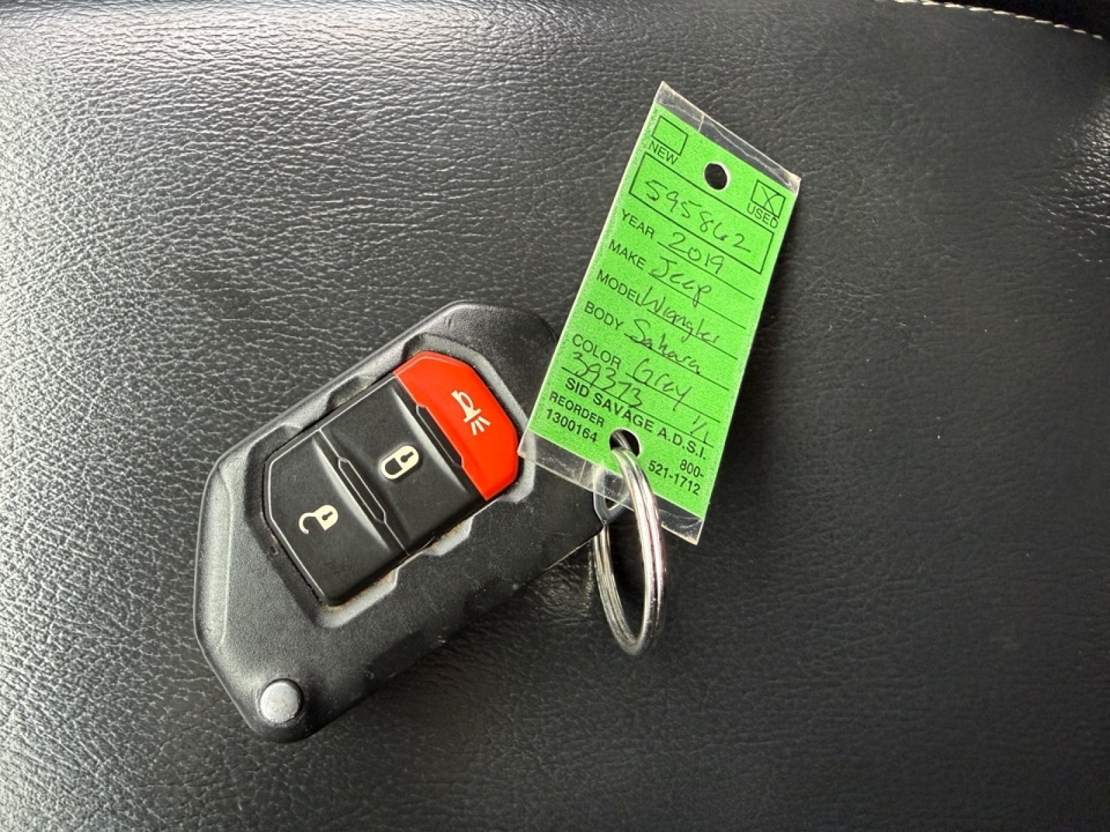 2019 Jeep Wrangler Unlimited Sahara 4x4, 39373, Photo