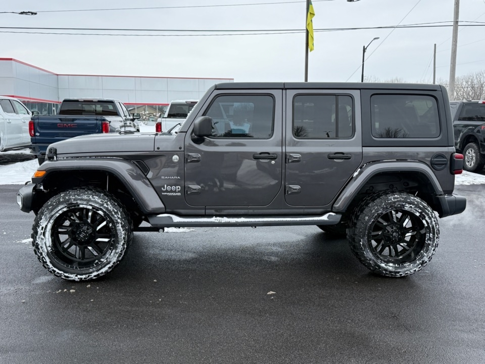 2019 Jeep Wrangler Unlimited Sahara 4x4, 39373, Photo