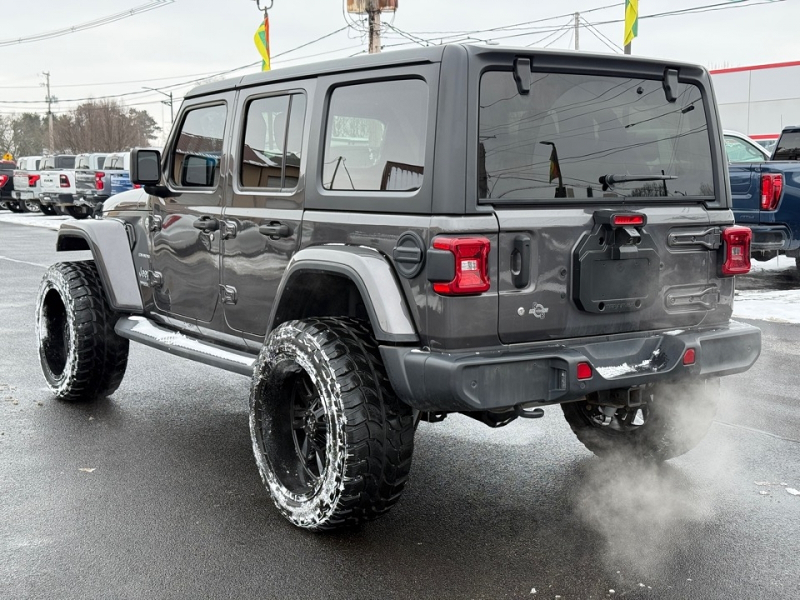 2019 Jeep Wrangler Unlimited Sahara 4x4, 39373, Photo