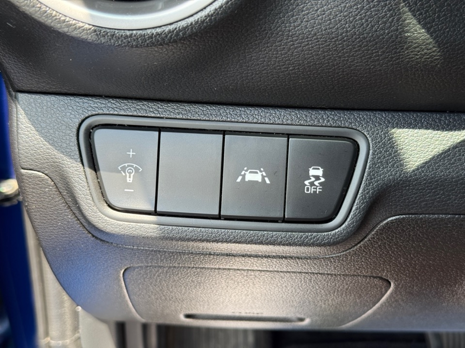 2019 Kia Forte LXS, 38493, Photo
