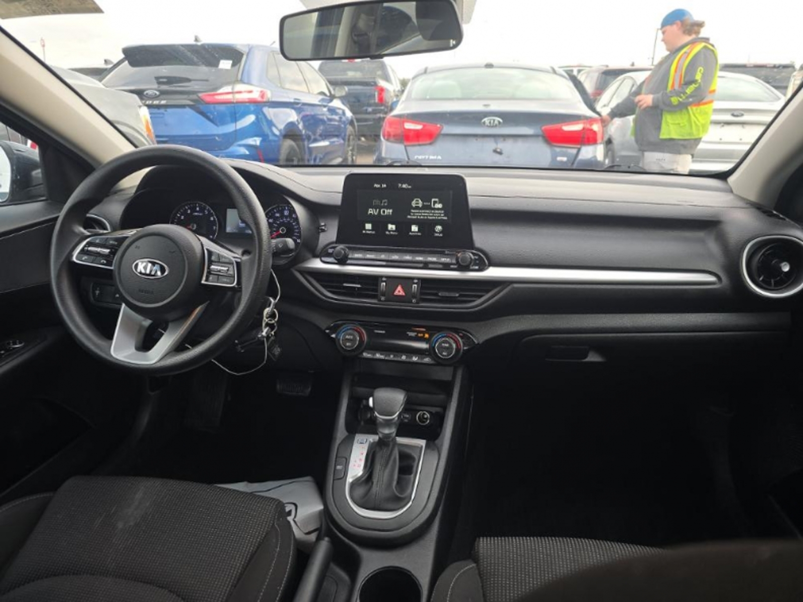 2019 Kia Forte LXS, 39906, Photo