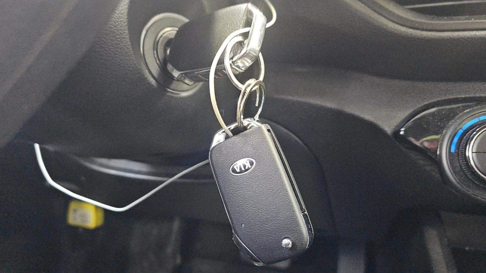 2019 Kia Forte LXS, 39906, Photo