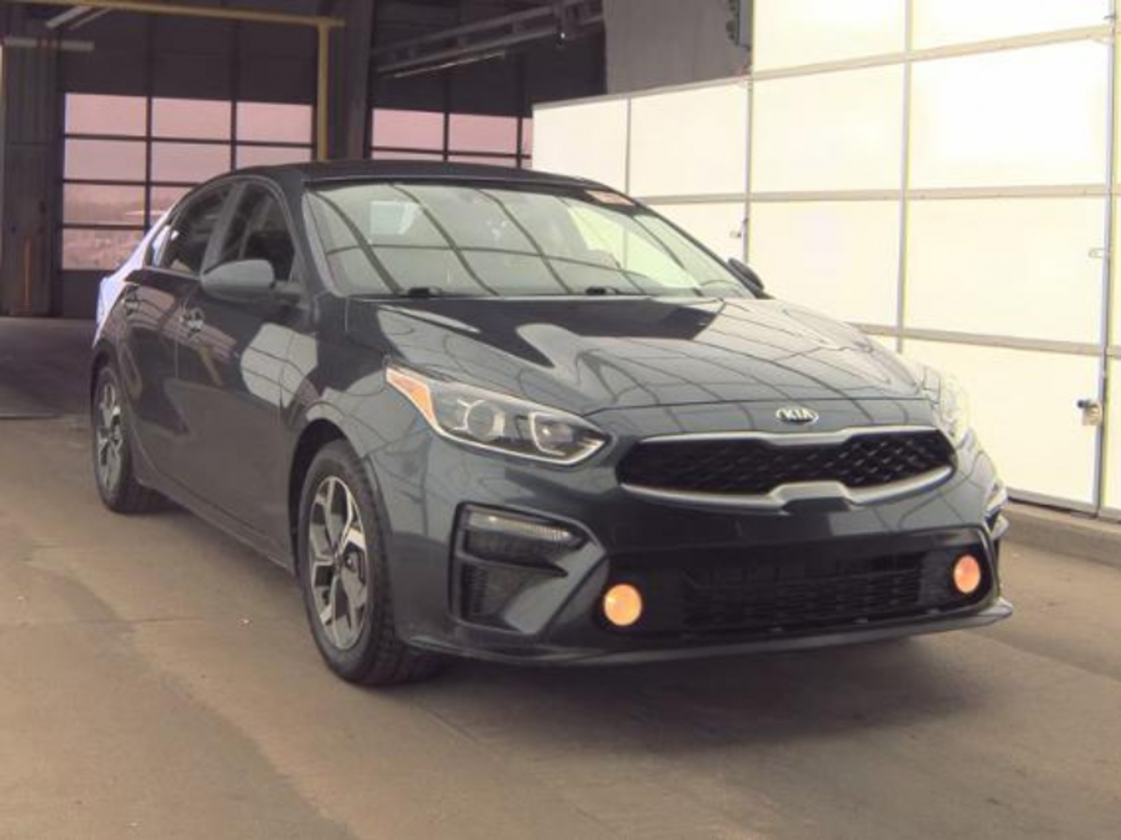 2019 Kia Forte LXS, 39906, Photo