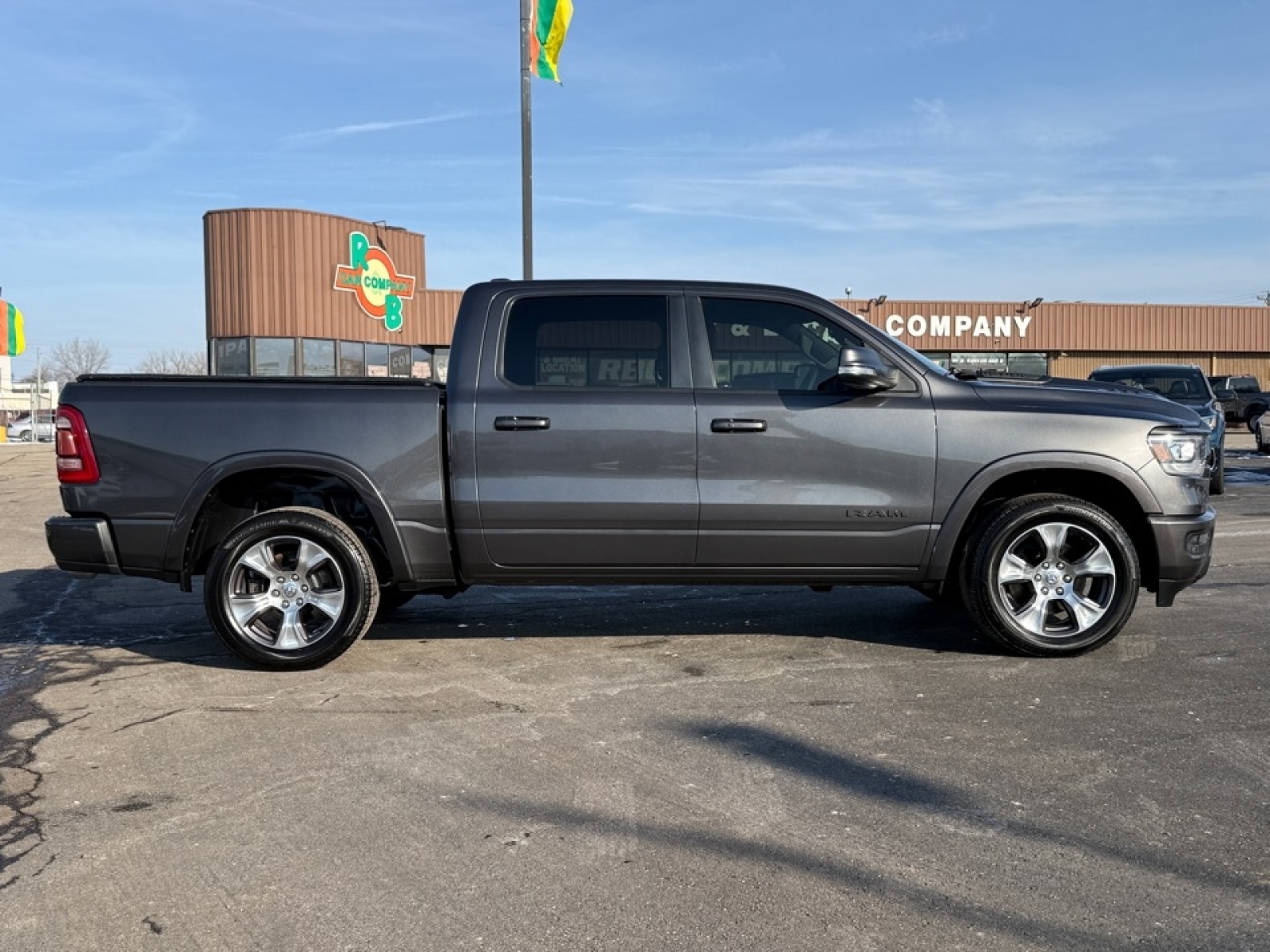 2019 Ram 1500 Laramie Crew Cab 4x4 5'7
