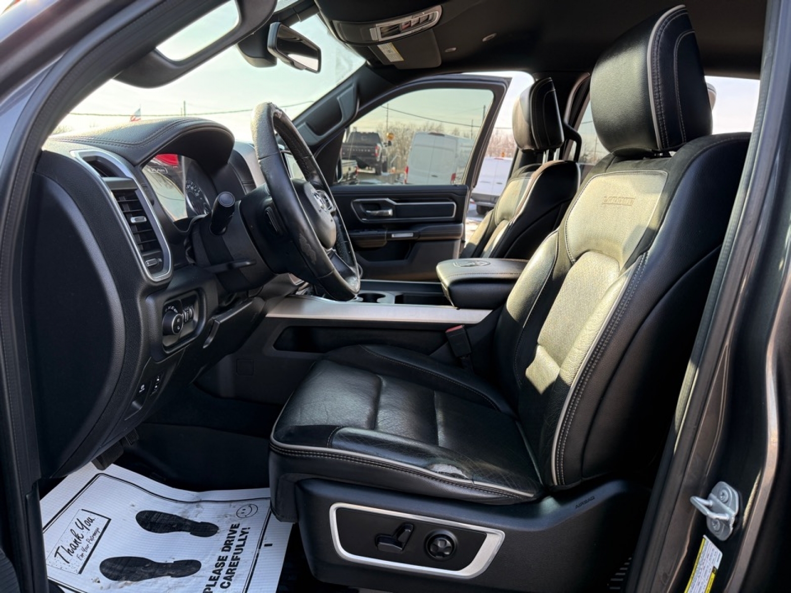 2019 Ram 1500 Laramie Crew Cab 4x4 5'7