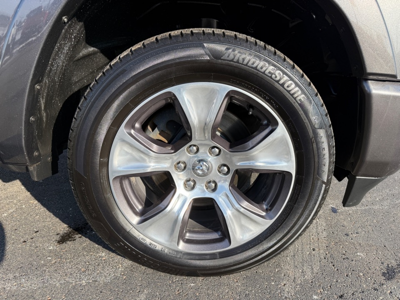 2019 Ram 1500 Laramie Crew Cab 4x4 5'7