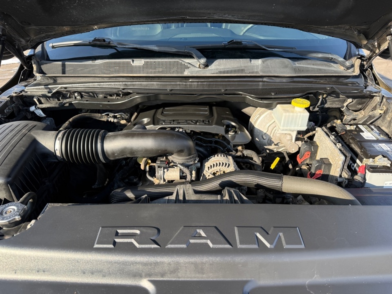 2019 Ram 1500 Laramie Crew Cab 4x4 5'7