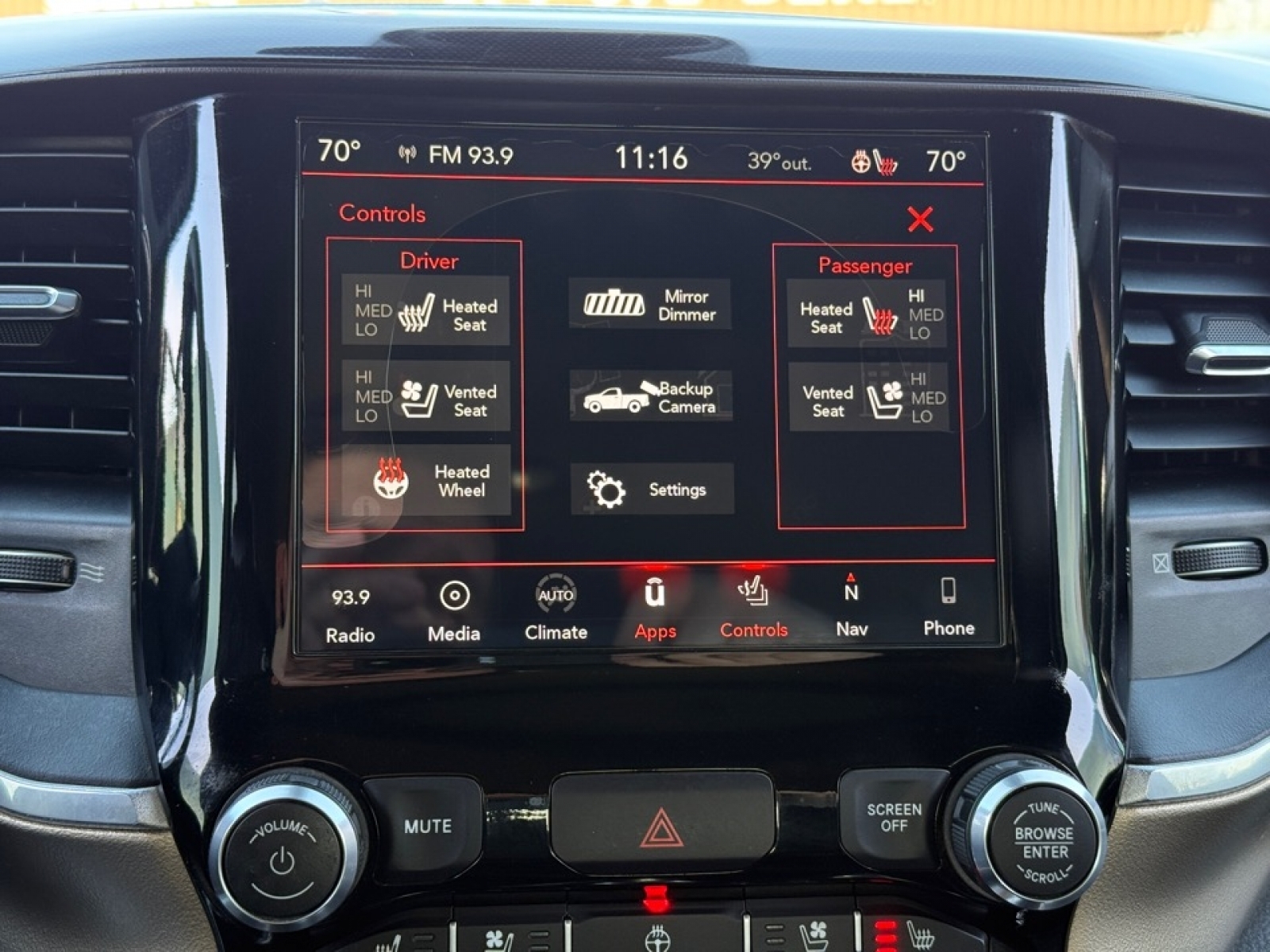 2019 Ram 1500 Laramie Crew Cab 4x4 5'7