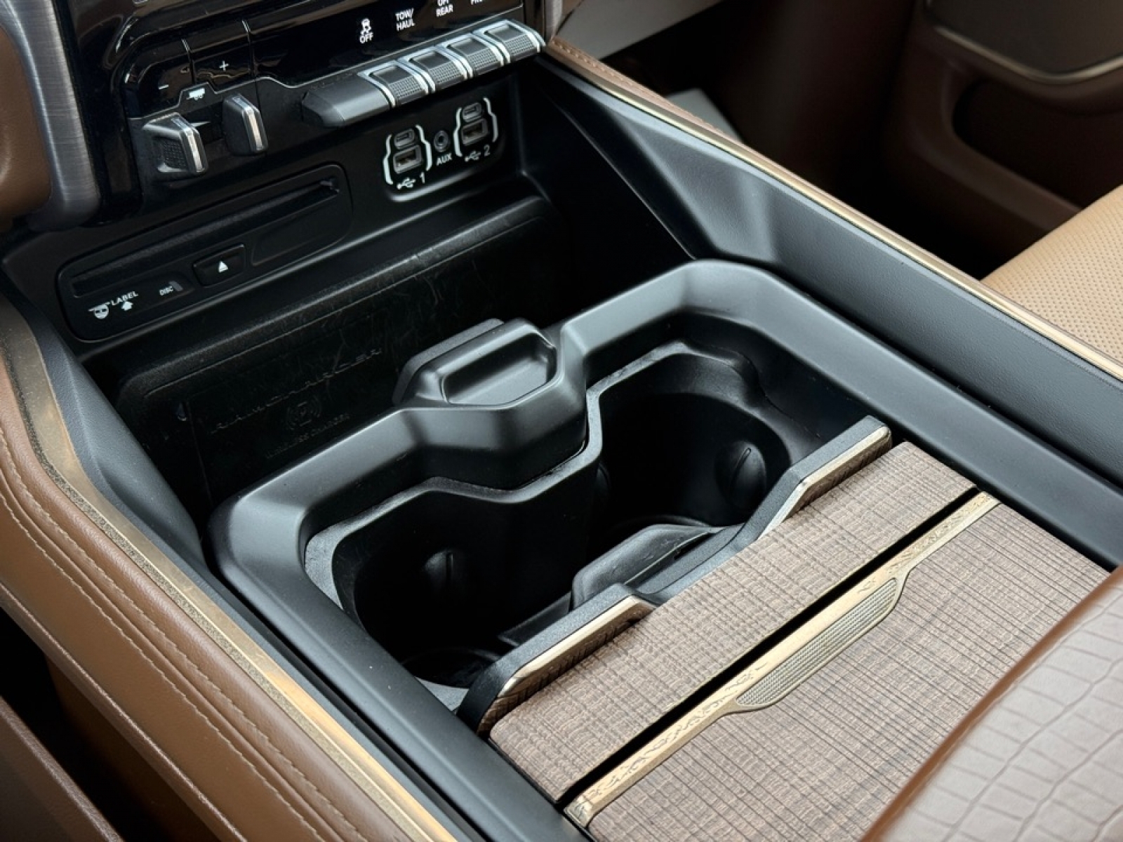 2019 Ram 1500 Laramie Longhorn, 39216, Photo