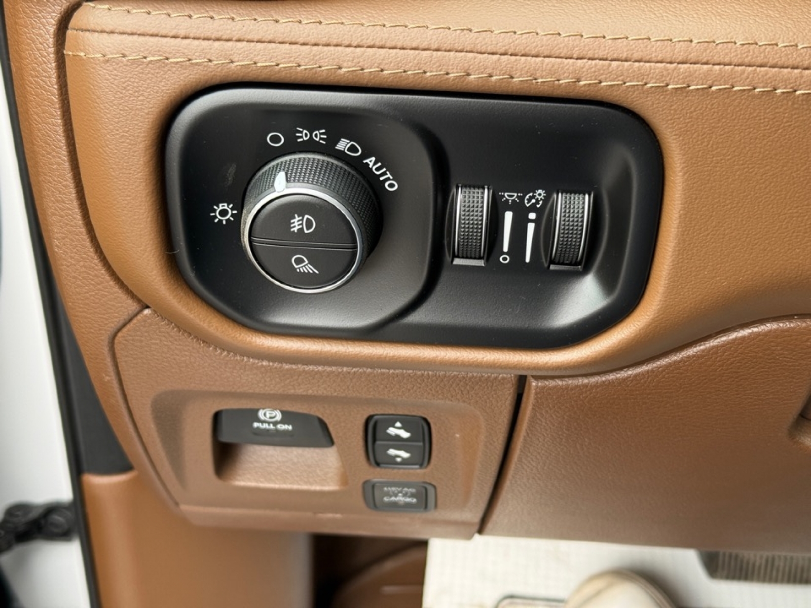 2019 Ram 1500 Laramie Longhorn, 39216, Photo