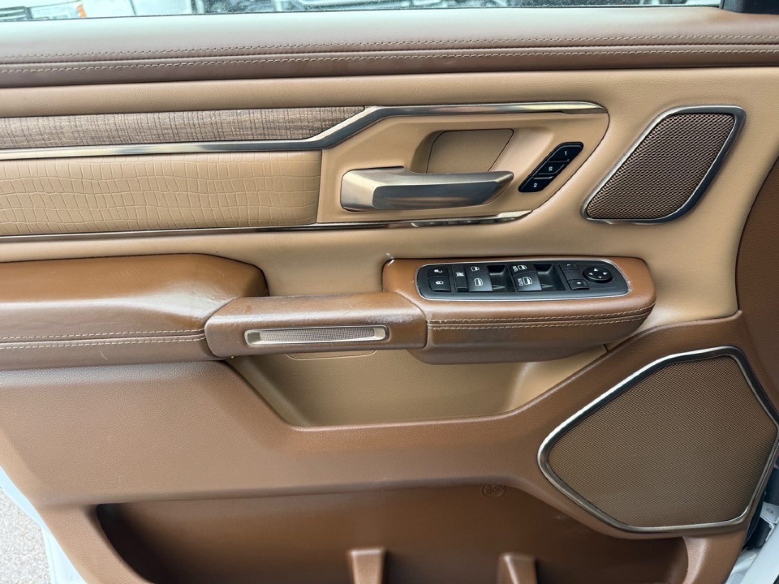 2019 Ram 1500 Laramie Longhorn, 39216, Photo