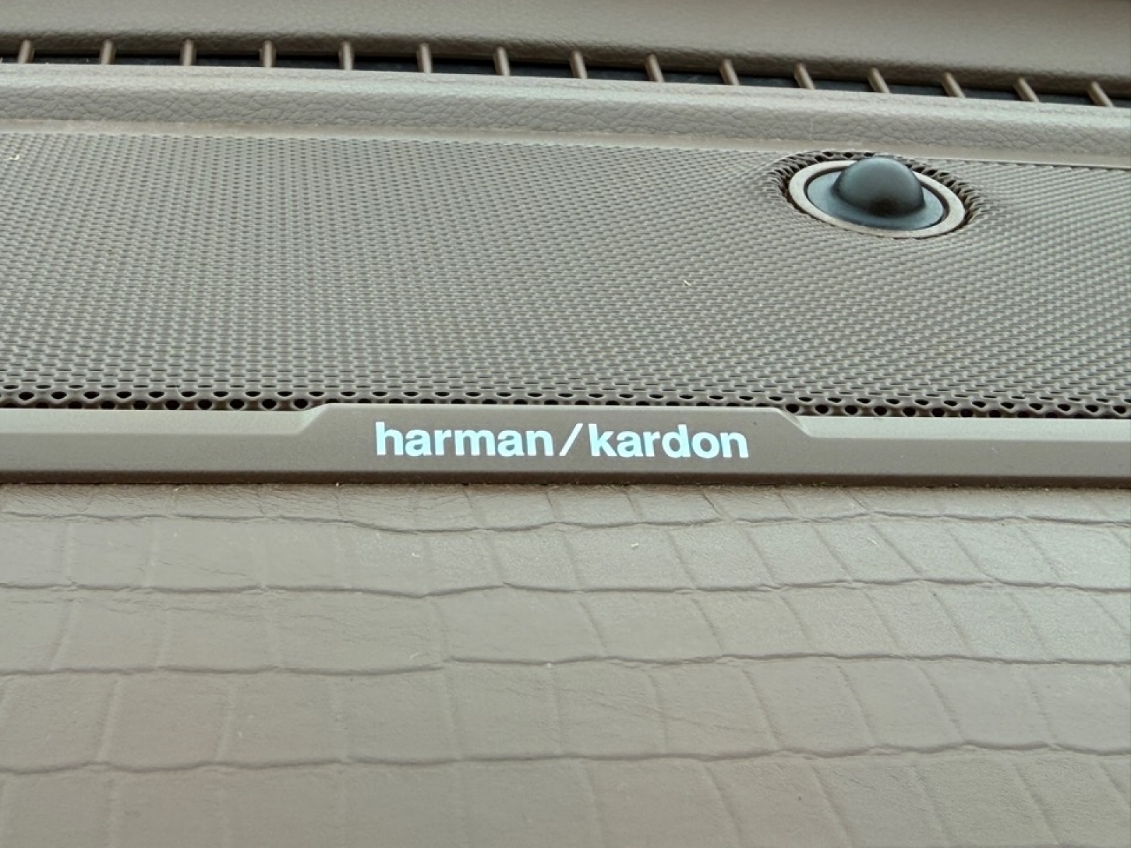 2019 Ram 1500 Laramie Longhorn, 39216, Photo