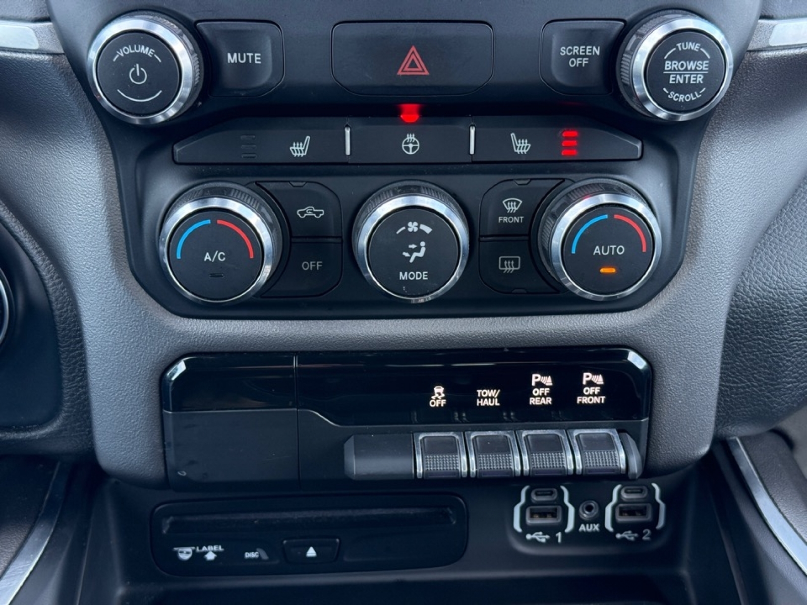 2019 Ram 1500 Big Horn/Lone Star Crew Cab 4x4 5'7