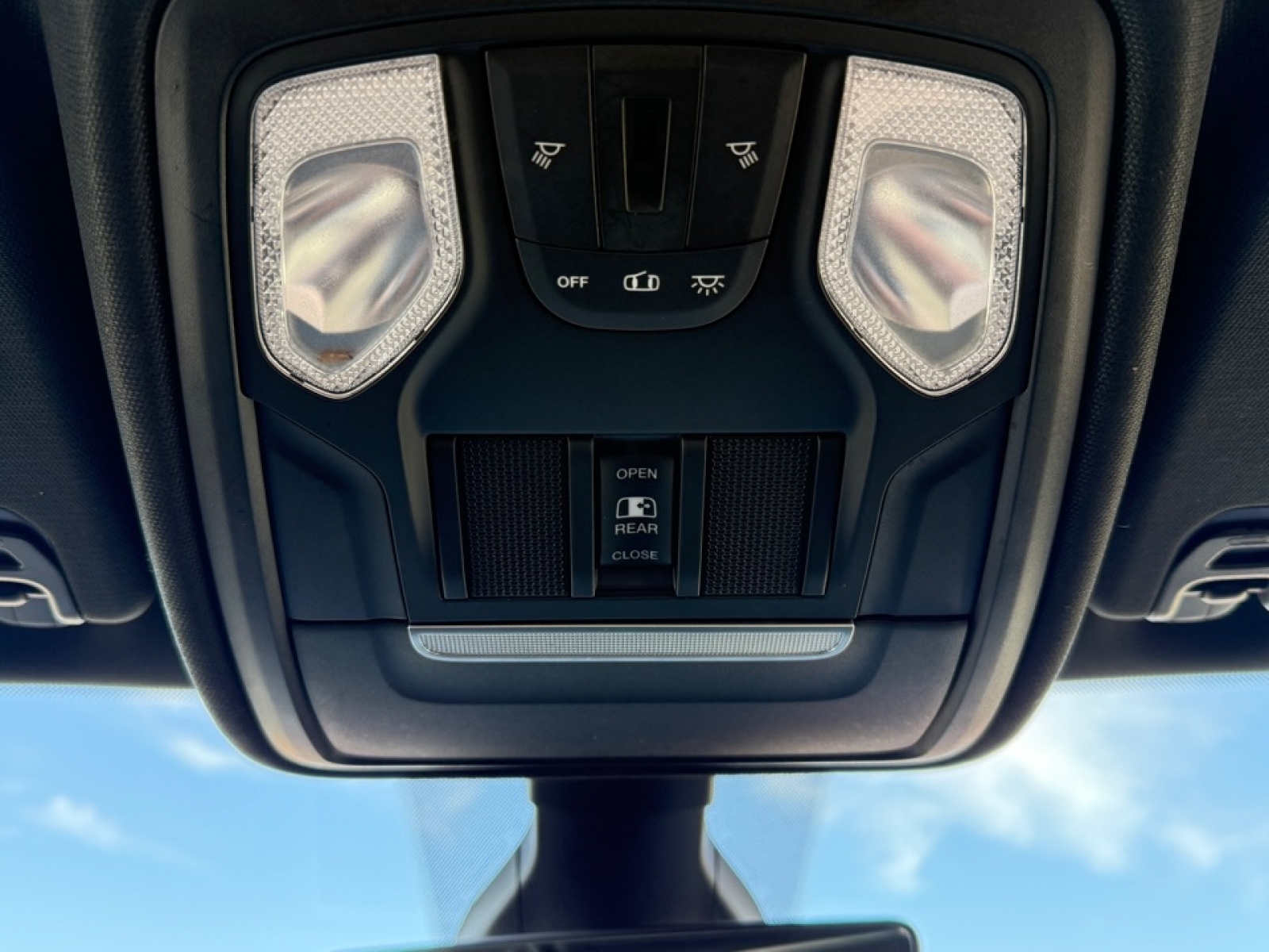 2019 Ram 1500 Big Horn/Lone Star Crew Cab 4x4 5'7