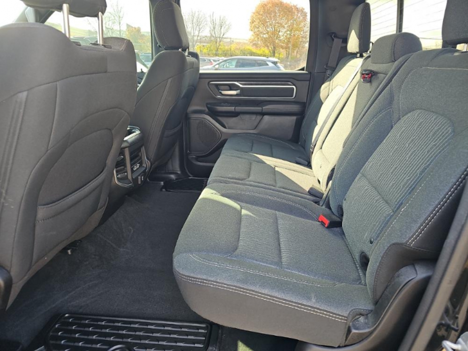 2019 Ram 1500 Big Horn/Lone Star Crew Cab 4x4 5'7