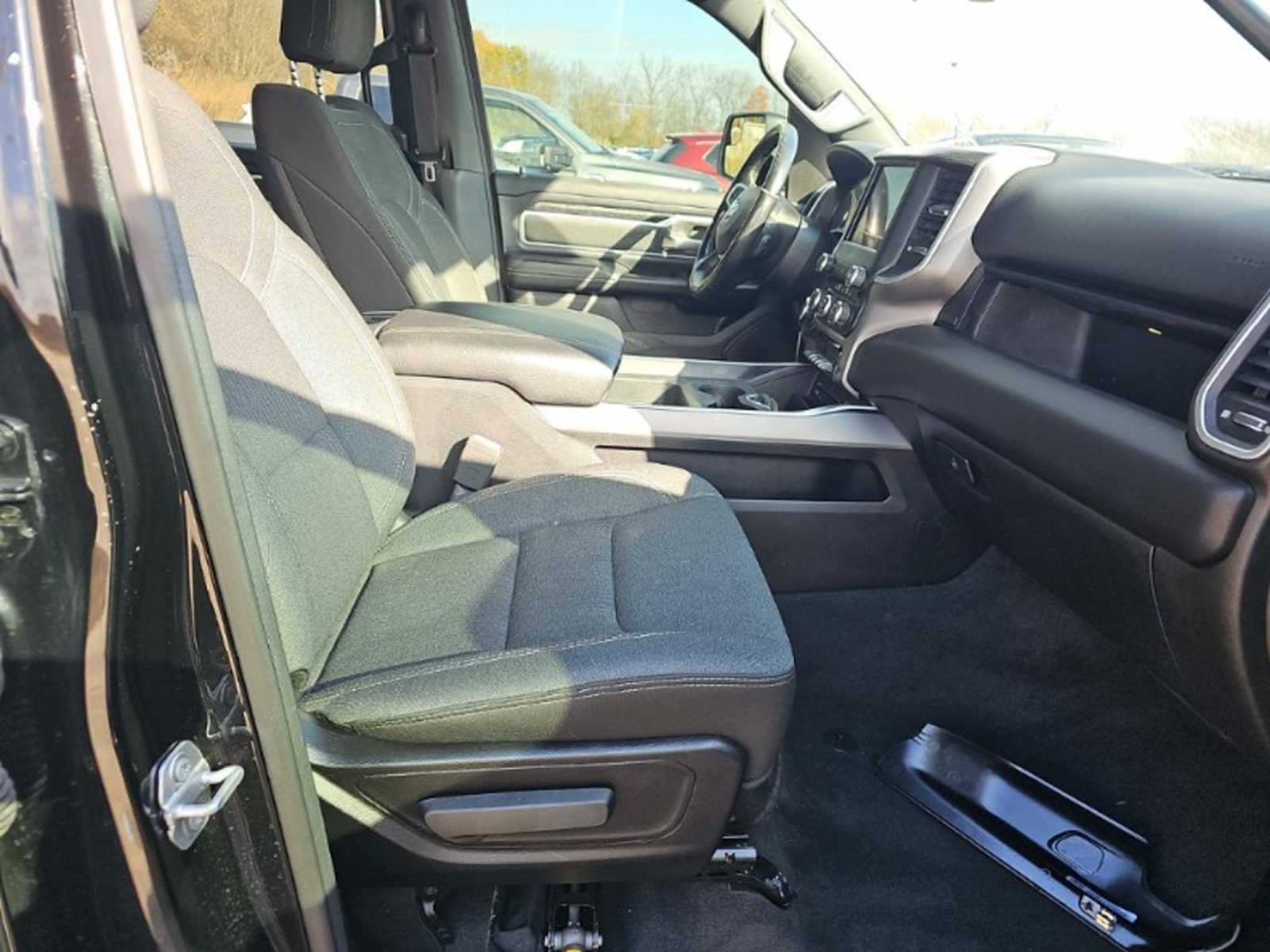 2019 Ram 1500 Big Horn/Lone Star Crew Cab 4x4 5'7