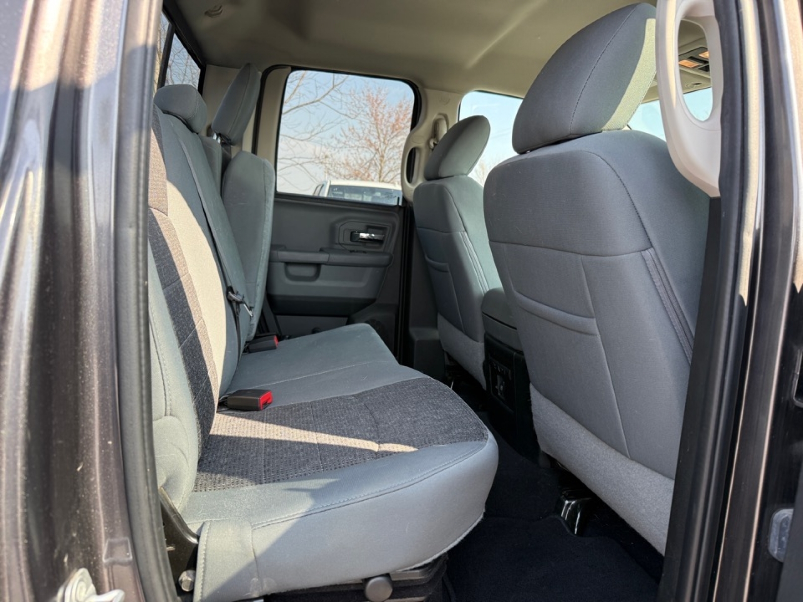 2019 Ram 1500 Classic SLT, 39307, Photo