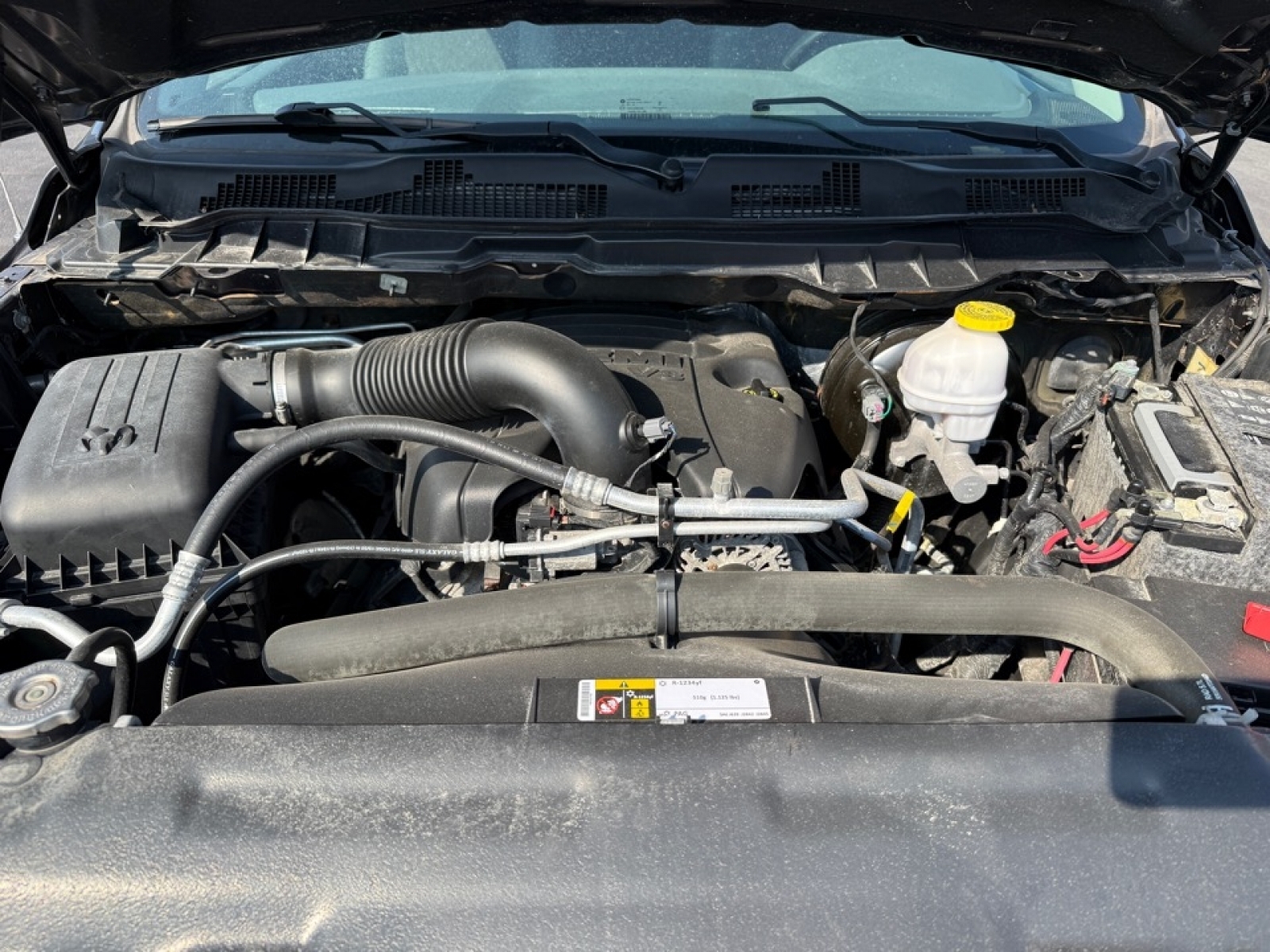 2019 Ram 1500 Classic SLT, 39307, Photo