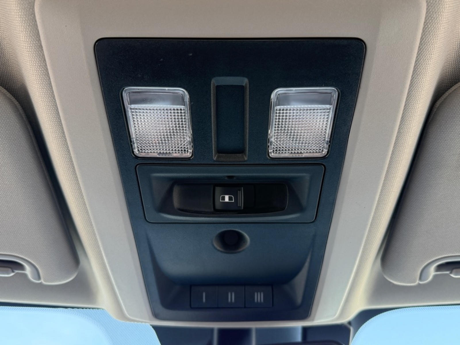 2019 Ram 1500 Classic SLT, 39307, Photo