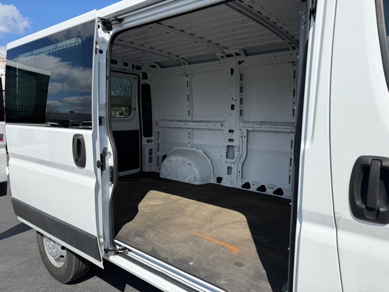 2019 Ram ProMaster 1500 Cargo Van Low Roof 136