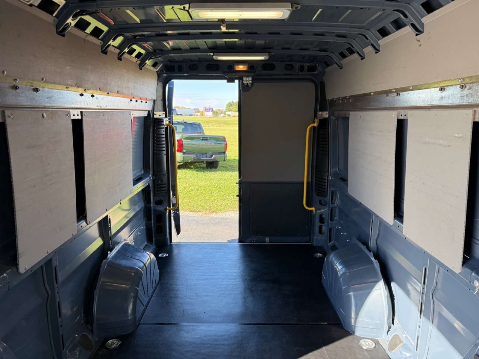 2019 Ram ProMaster 3500 Cargo Van High Roof 159
