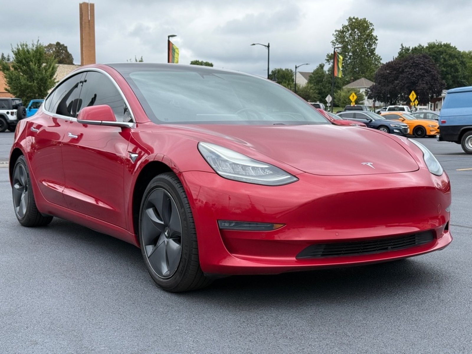 2019 Tesla Model 3 Mid Range photo 2