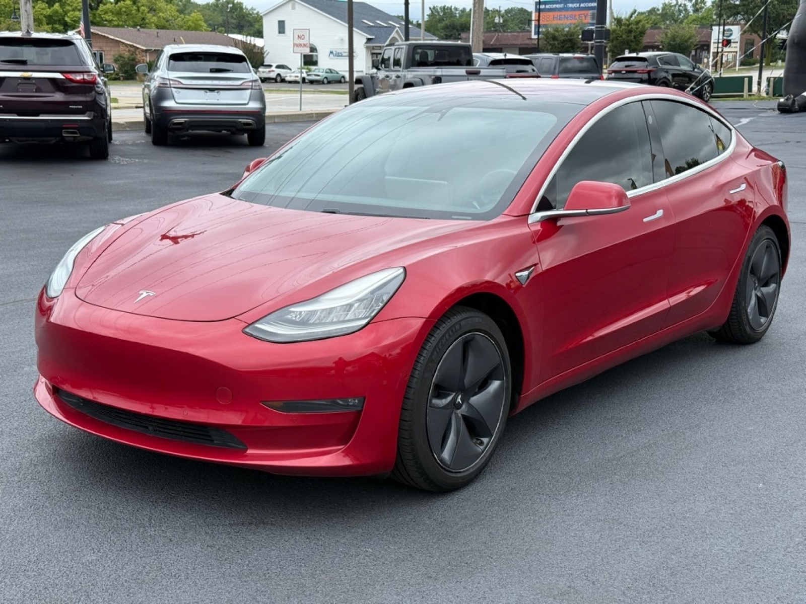 2019 Tesla Model 3 Mid Range photo 4