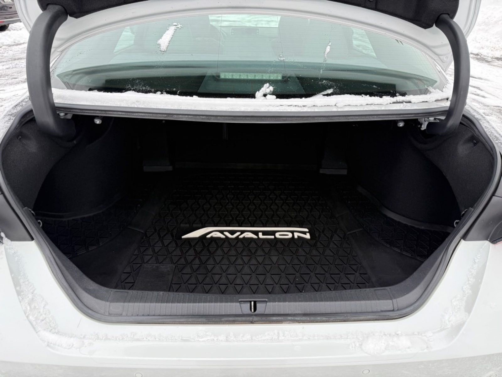 2019 Toyota Avalon Limited, 39318, Photo