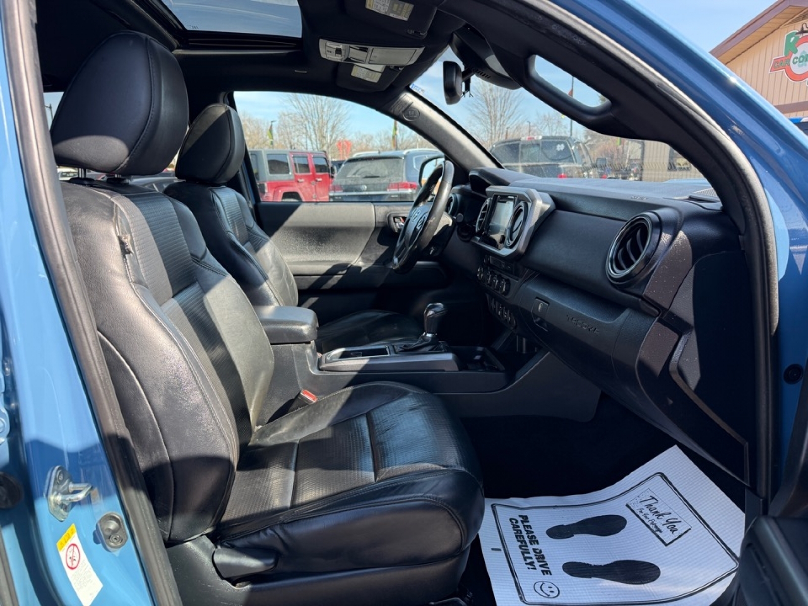 2019 Toyota Tacoma SR5 V6, 39523, Photo
