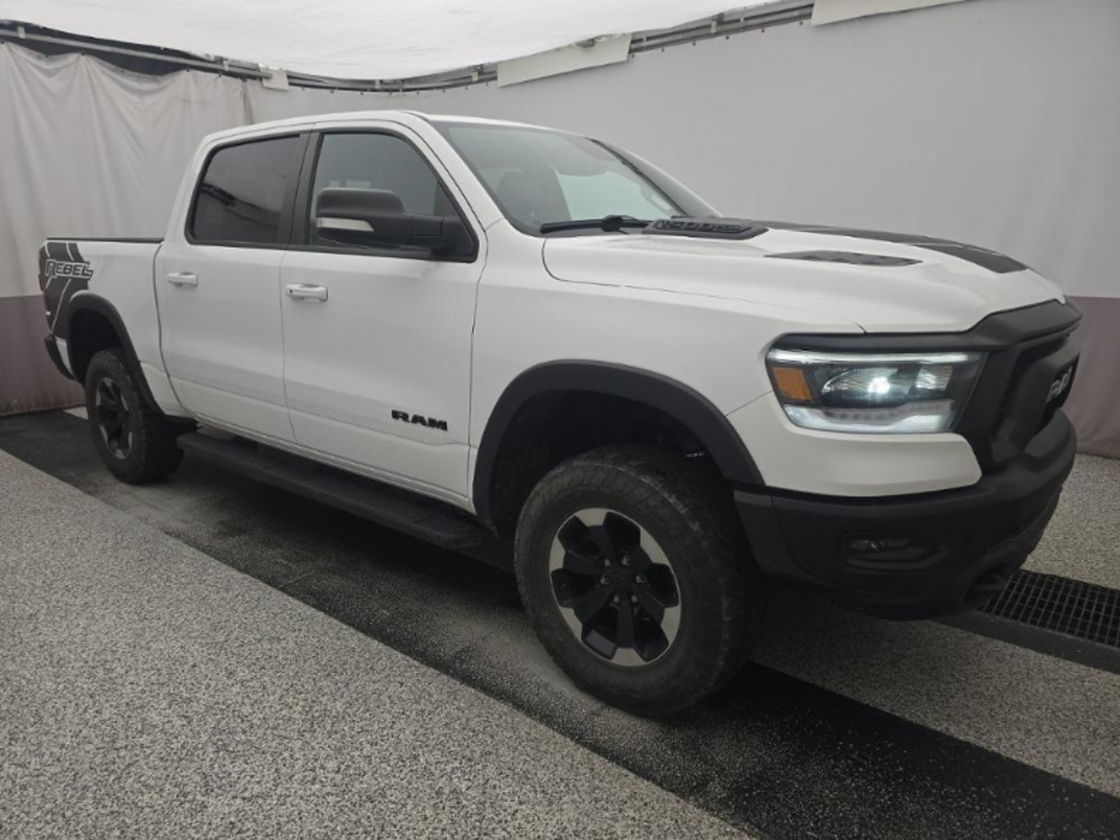 2020  RAM  1500 Crew Cab Rebel 4WD 5.7L V8, 39949, Photo