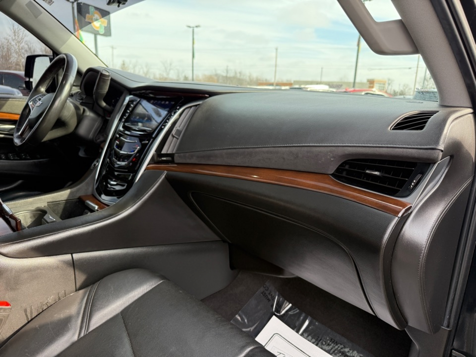 2020 Cadillac Escalade ESV 4WD Premium Luxury, 39376A, Photo