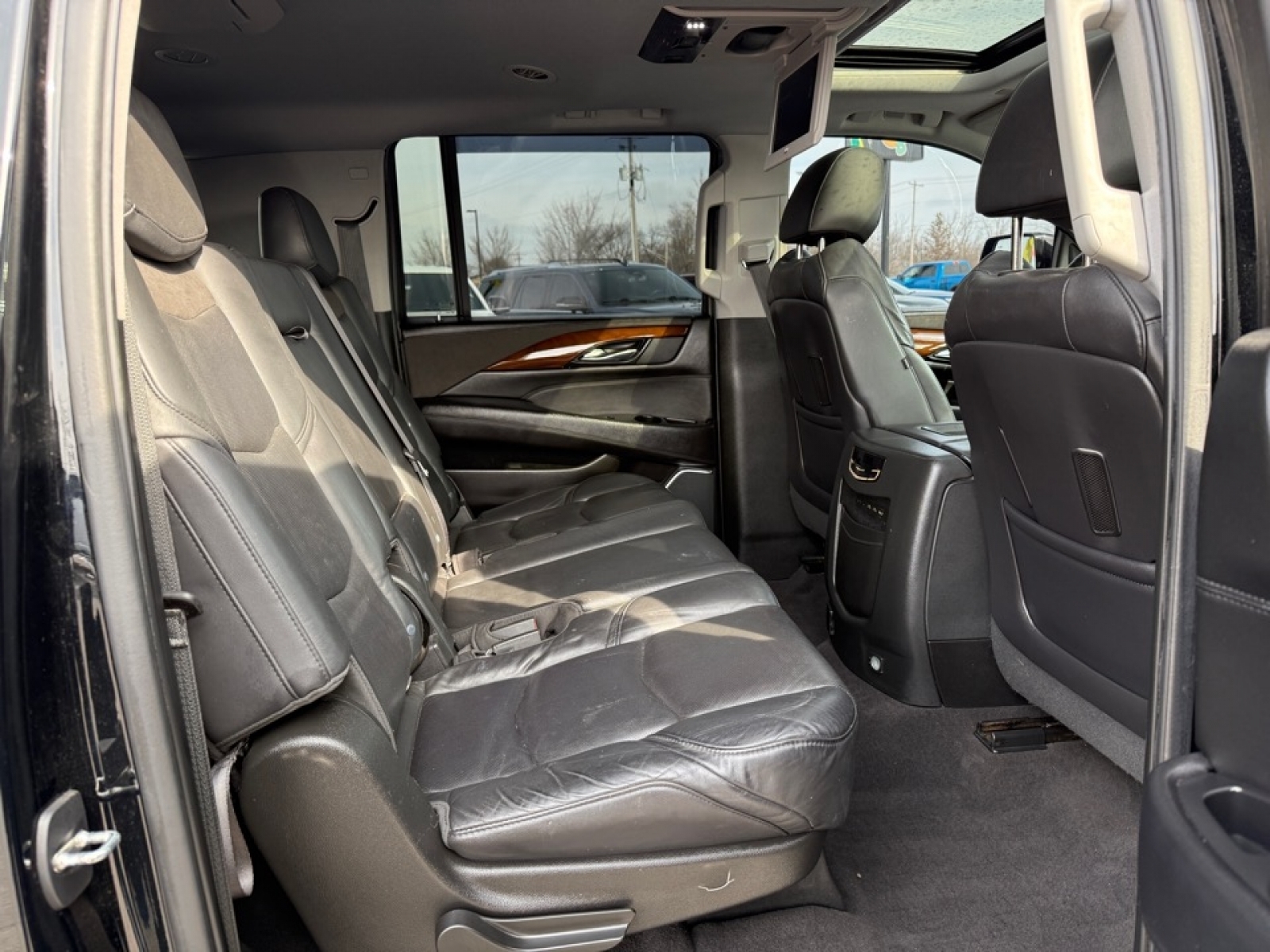2020 Cadillac Escalade ESV 4WD Premium Luxury, 39376A, Photo