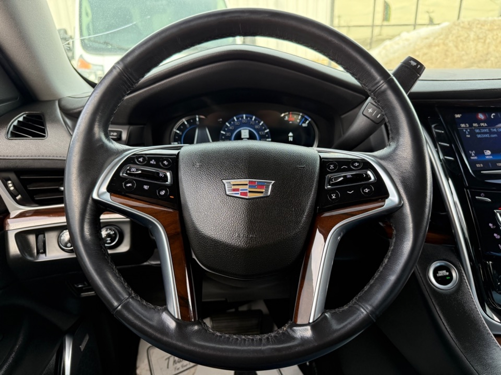 2020 Cadillac Escalade ESV 4WD Premium Luxury, 39376A, Photo