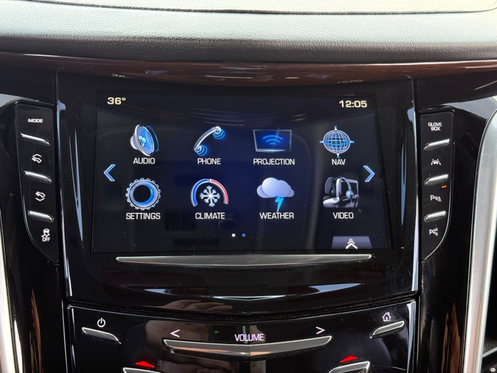 2020 Cadillac Escalade ESV 4WD Premium Luxury, 39376A, Photo