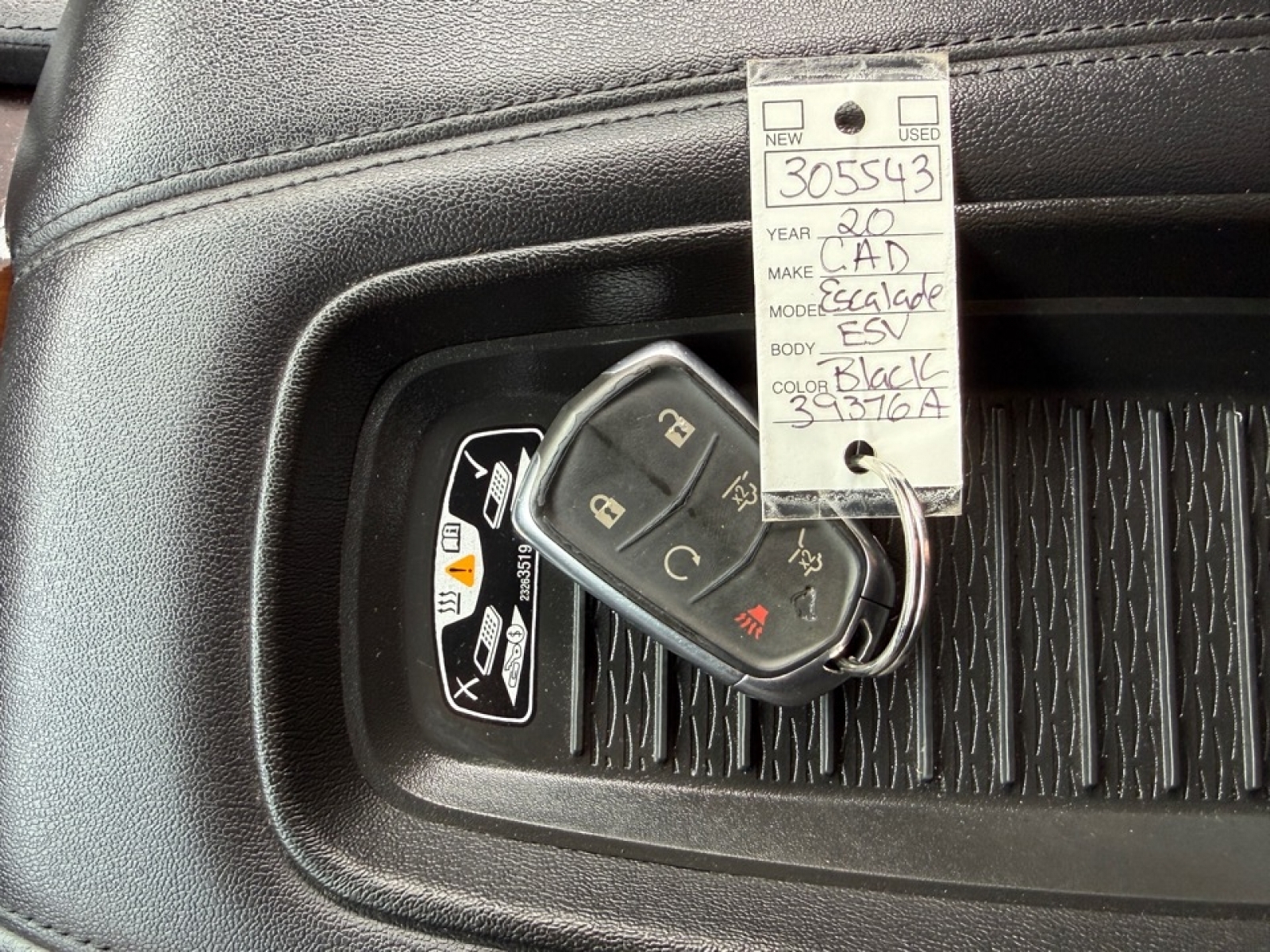 2020 Cadillac Escalade ESV 4WD Premium Luxury, 39376A, Photo