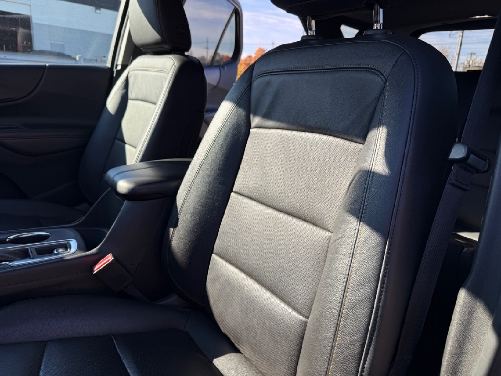 2020 Chevrolet Equinox AWD Premier 1.5L Turbo, 39127, Photo