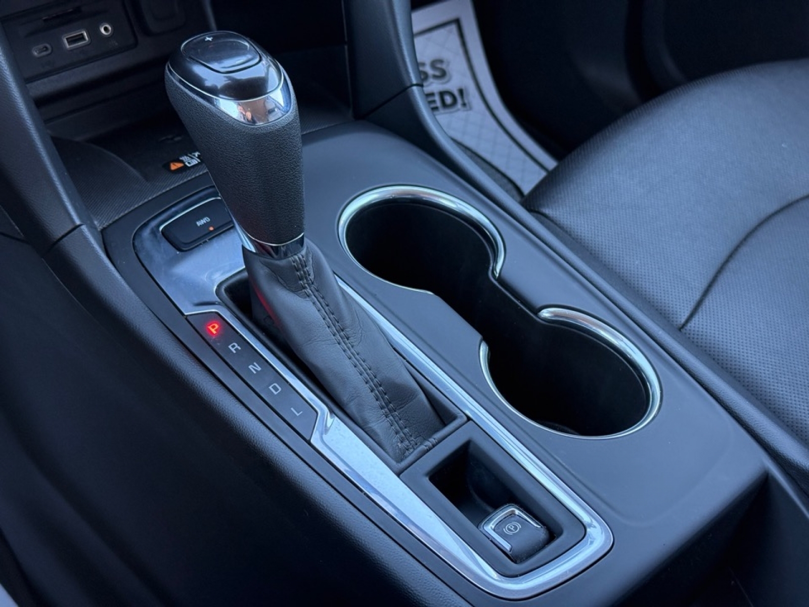 2020 Chevrolet Equinox AWD Premier 1.5L Turbo, 39127, Photo